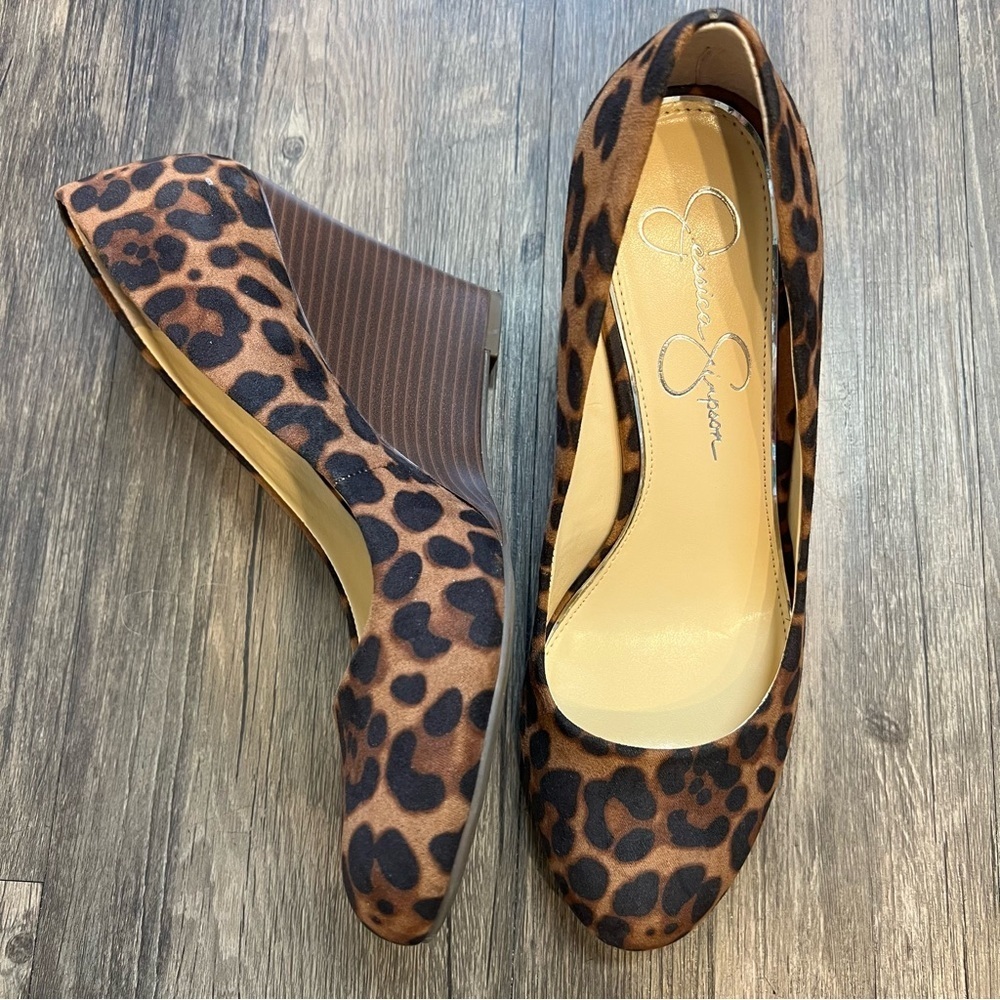 Jessica Simpson Cash Slip On Wedge Brown Animal Print Shoe Heels Faux Suede 38.5